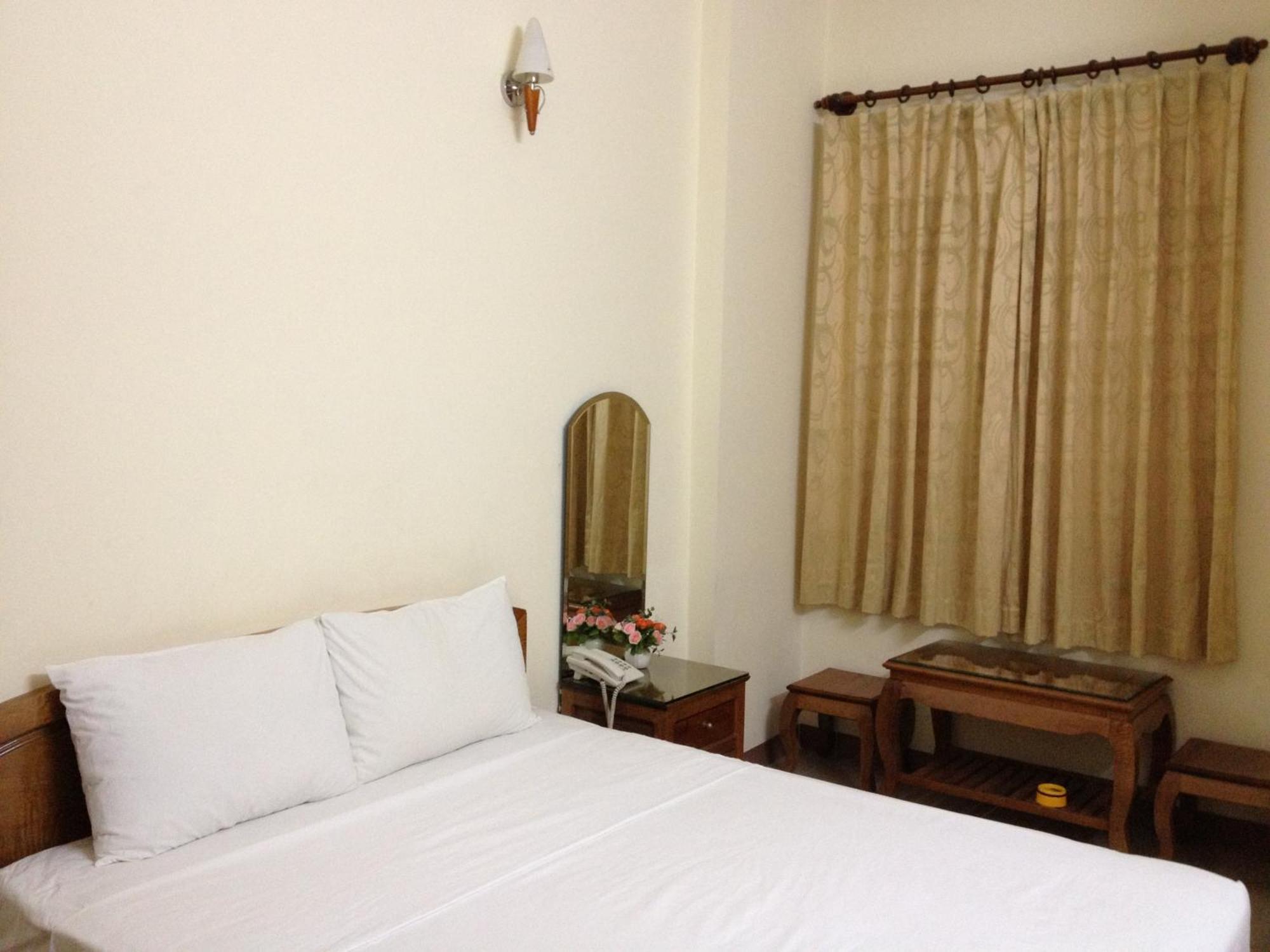 Hong Tuoi Hotel โฮจิมินห์ซิตี้ ภายนอก รูปภาพ